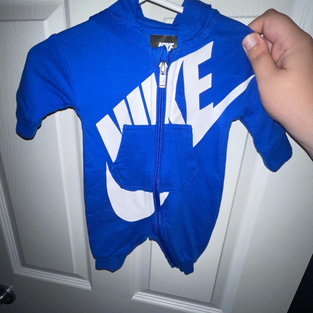 Newborn Nike zip up
